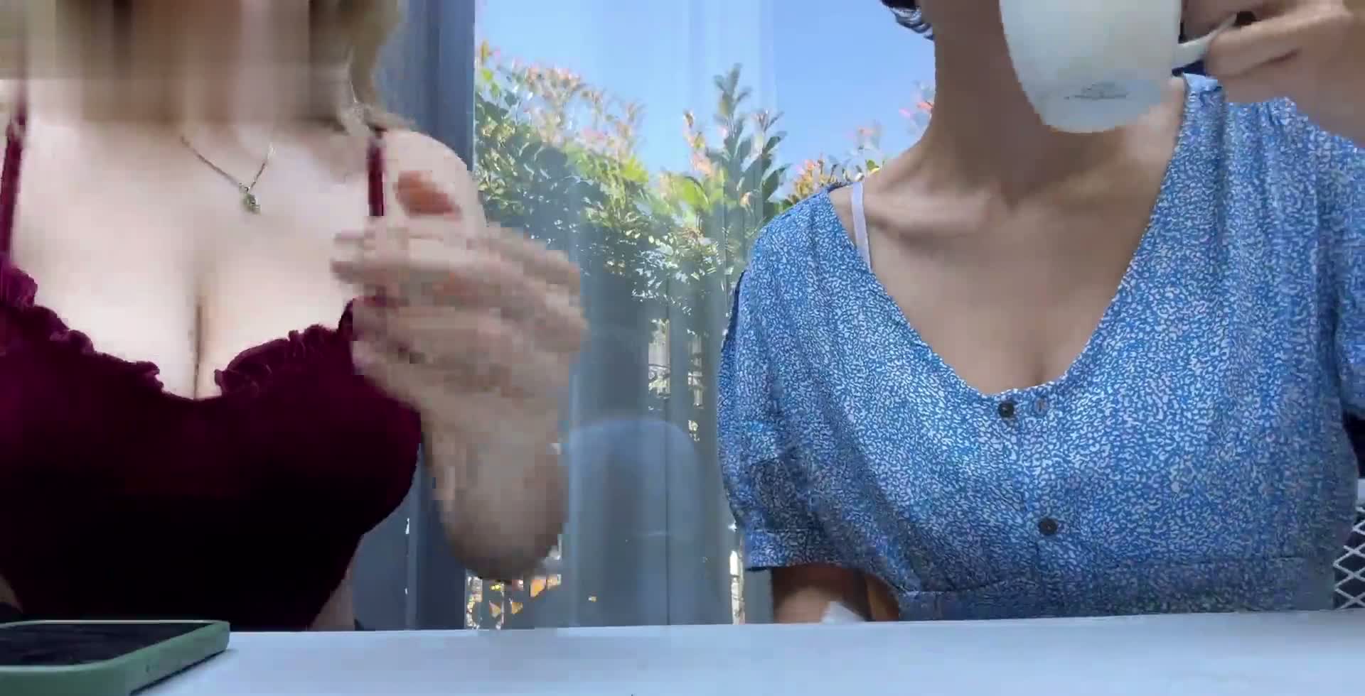 Hollyloly ve Athelina en seksi lezbiyen videosu